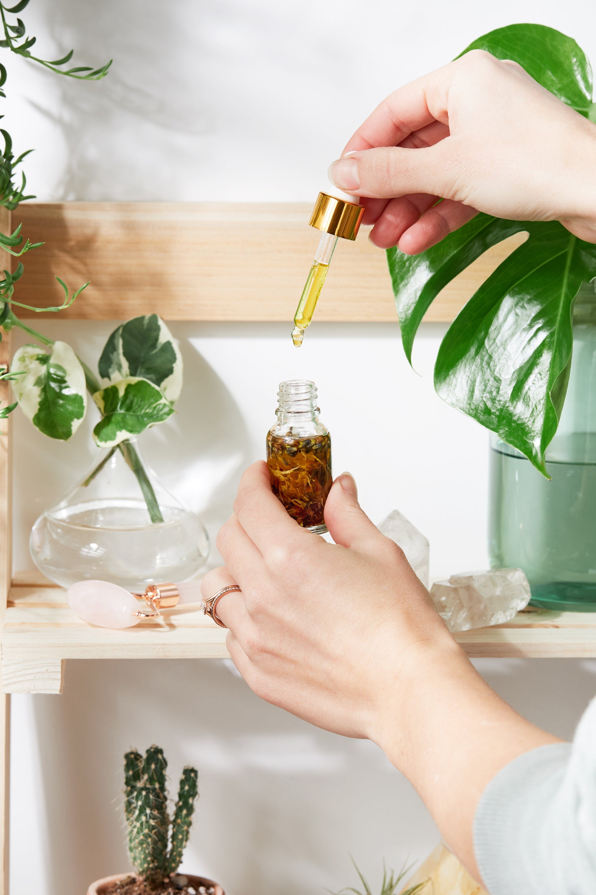 Organic Botanical Anti-Ageing Youth Face Serum